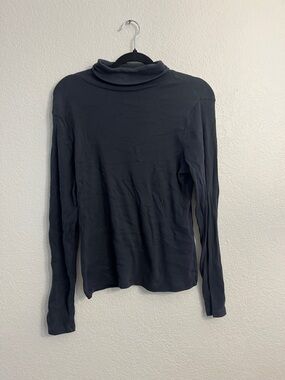 Levi's Charcoal Gray Long-Sleeve Turtleneck Tee